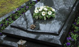 what is a burial vault